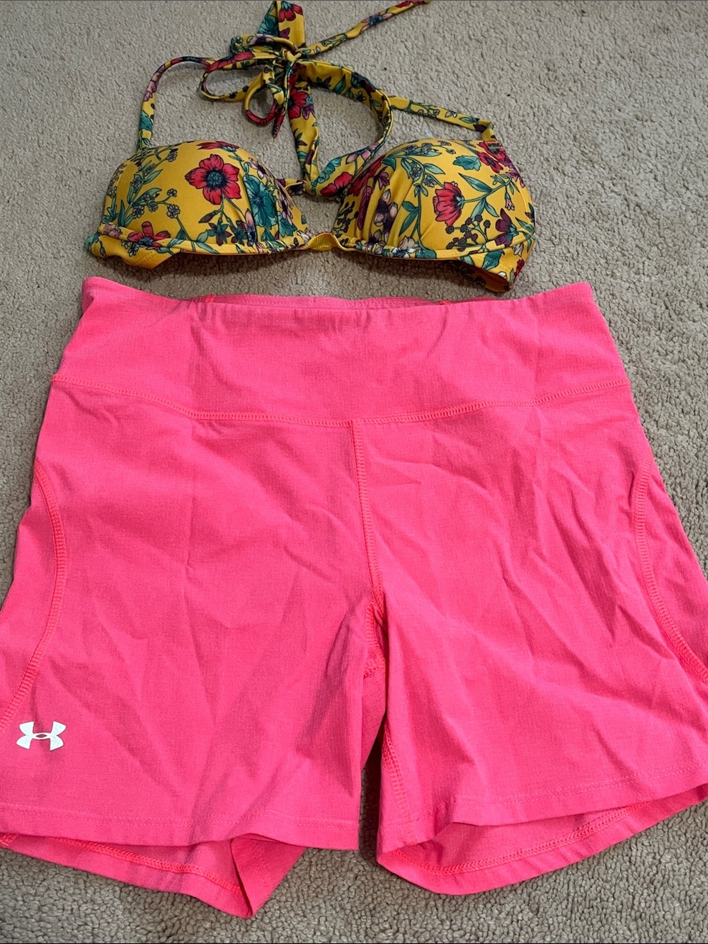 Under Armour heat gear Women's Athletic Shorts and top